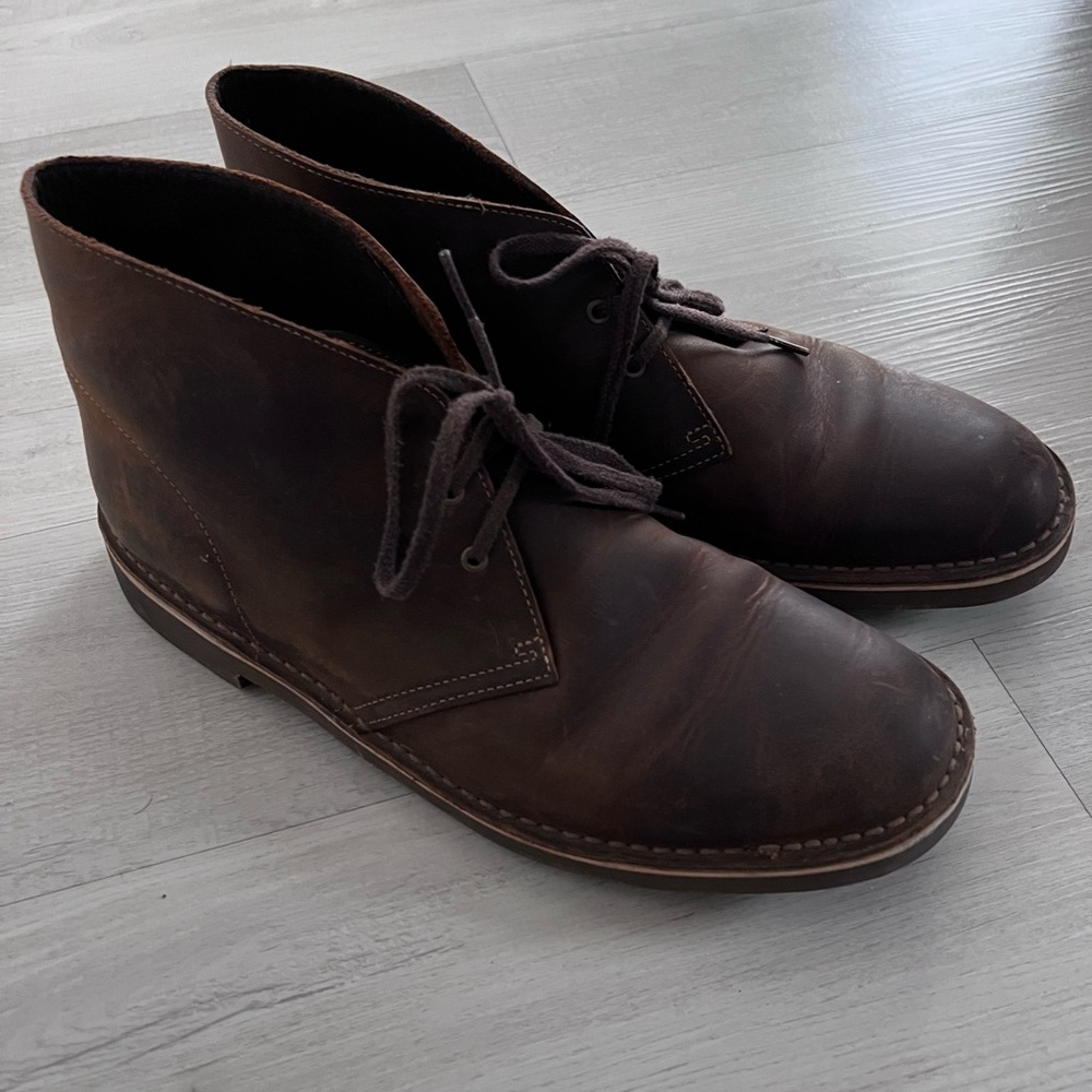 **SOLD** Clarks Leather Desert Boots